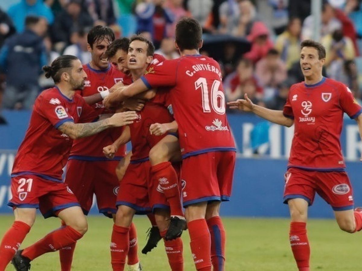 Foto: Jugadores del Numancia celebran un gol. (Europa Press)