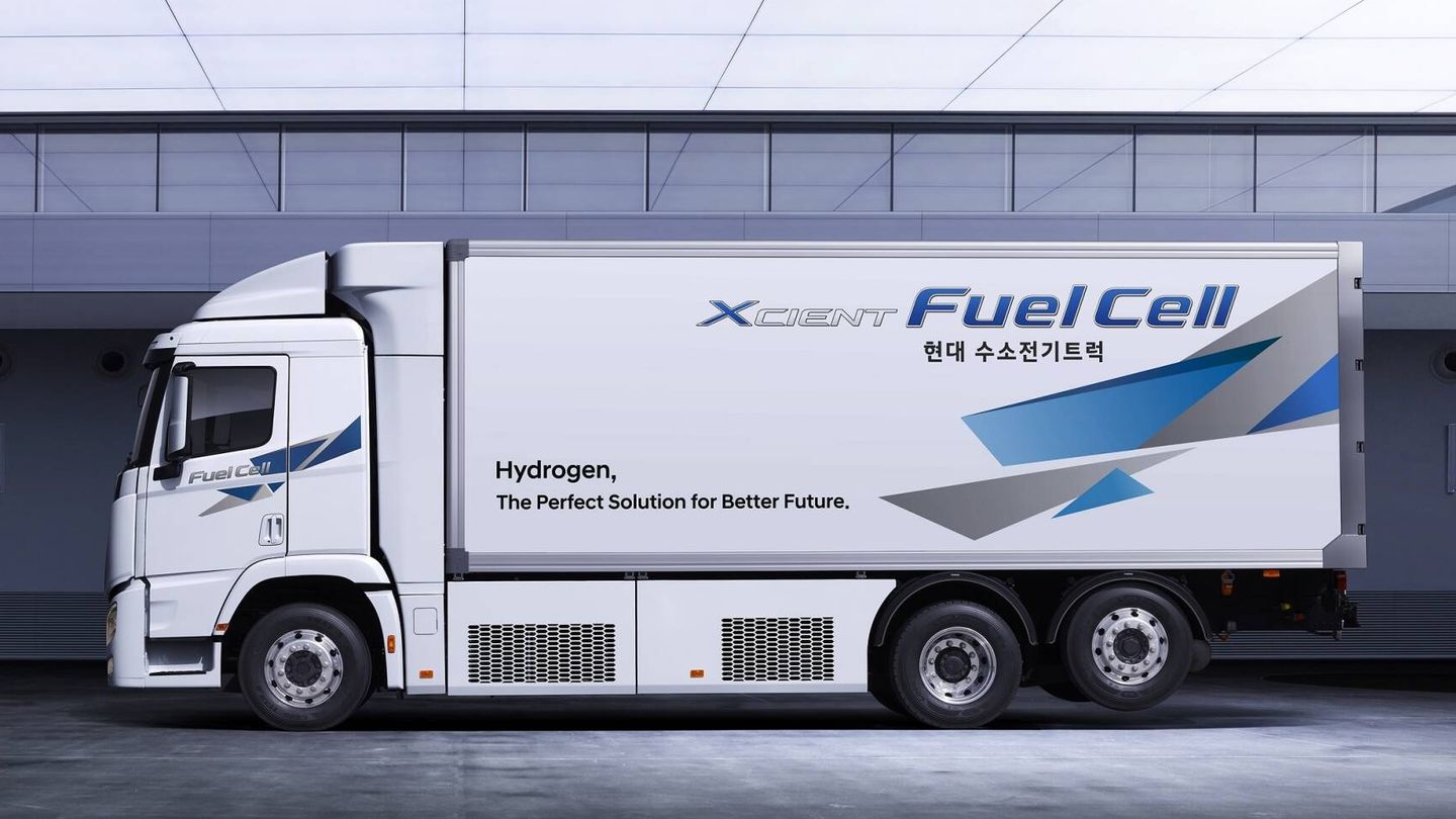 La autonomía máxima con los 31 kilos de hidrógeno es de 400 kilómetros.
