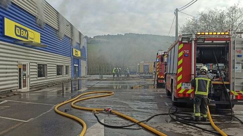 Investigan el robo de la caja fuerte de un supermercado incendiado en Cantabria