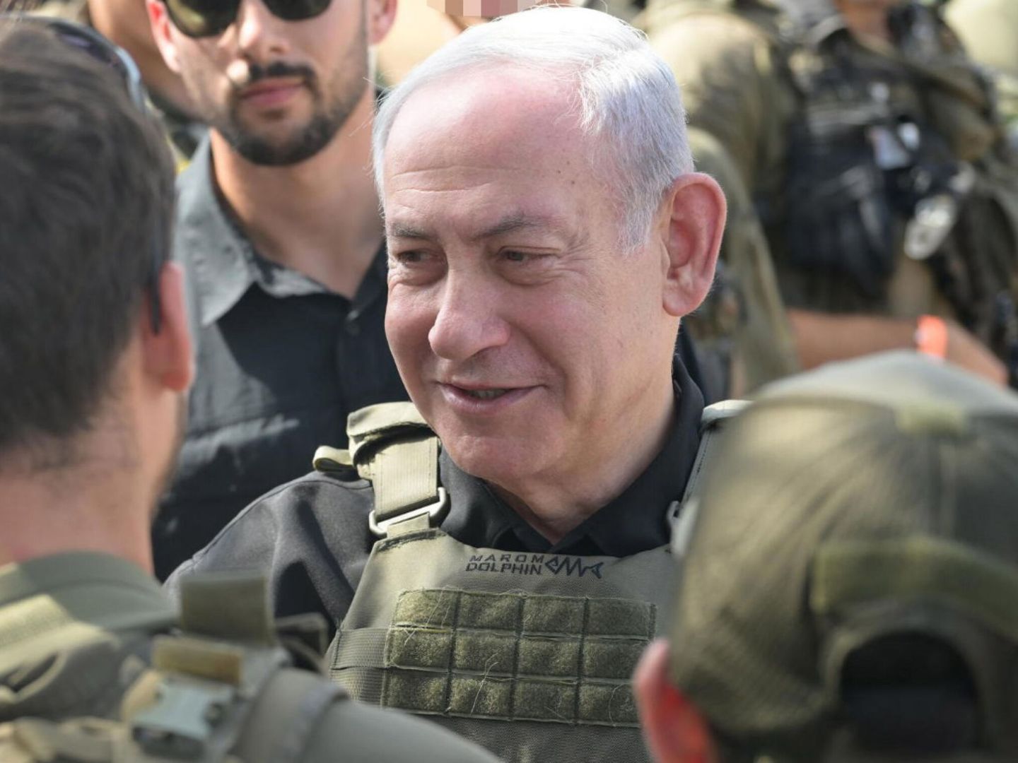 El primer ministro israelí, Benjamín Netanyahu, visitaba las tropas en la frontera del Líbano. (Europa Press)