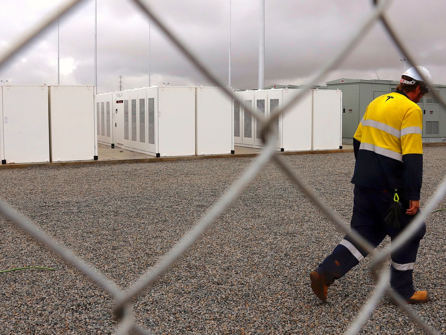 La Hornsdale Power Reserve de Australia del Sur que contiene la batería de Ion Litio más grande del mundo. (Reuters)