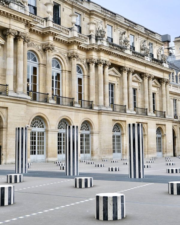 Les Deux Plateaux. Daniel Buren. Palais Royal. 1985-86.