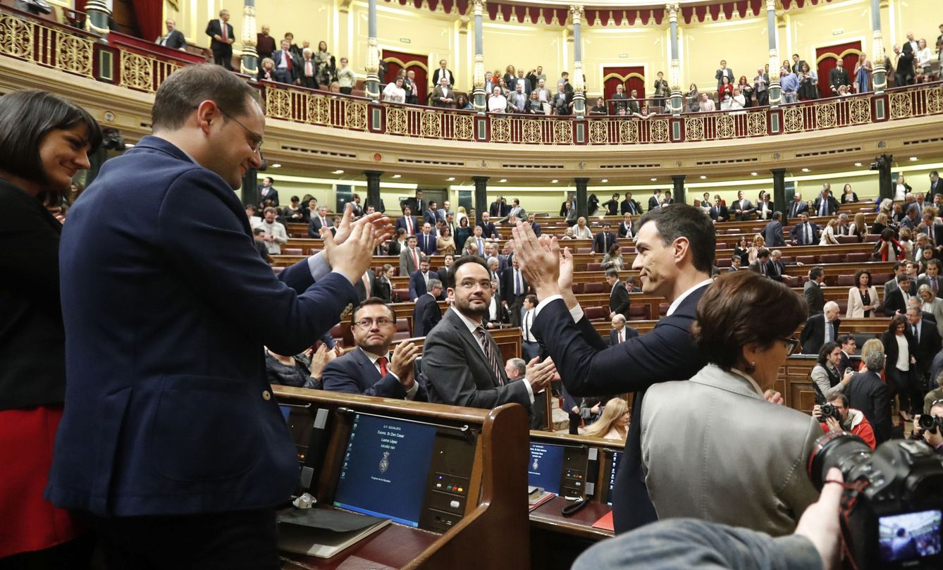 Pedro Sánchez en su segunda votación para tratar de ser investido presidente. (EFE)