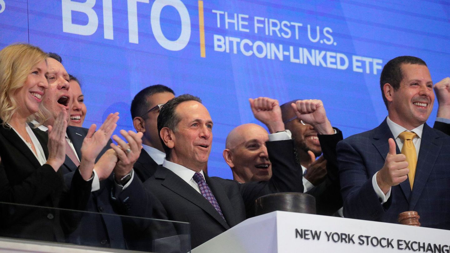 Toque de campana del primer ETF de Bitcoin en Wall Street. (Reuters)
