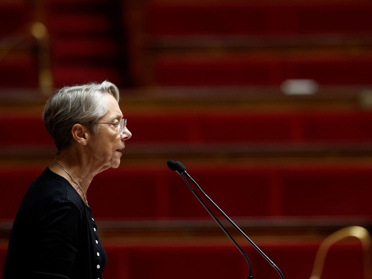 Foto: La primera ministra francesa, Elisabeth Born. (Reuters/Benoit Tessier)