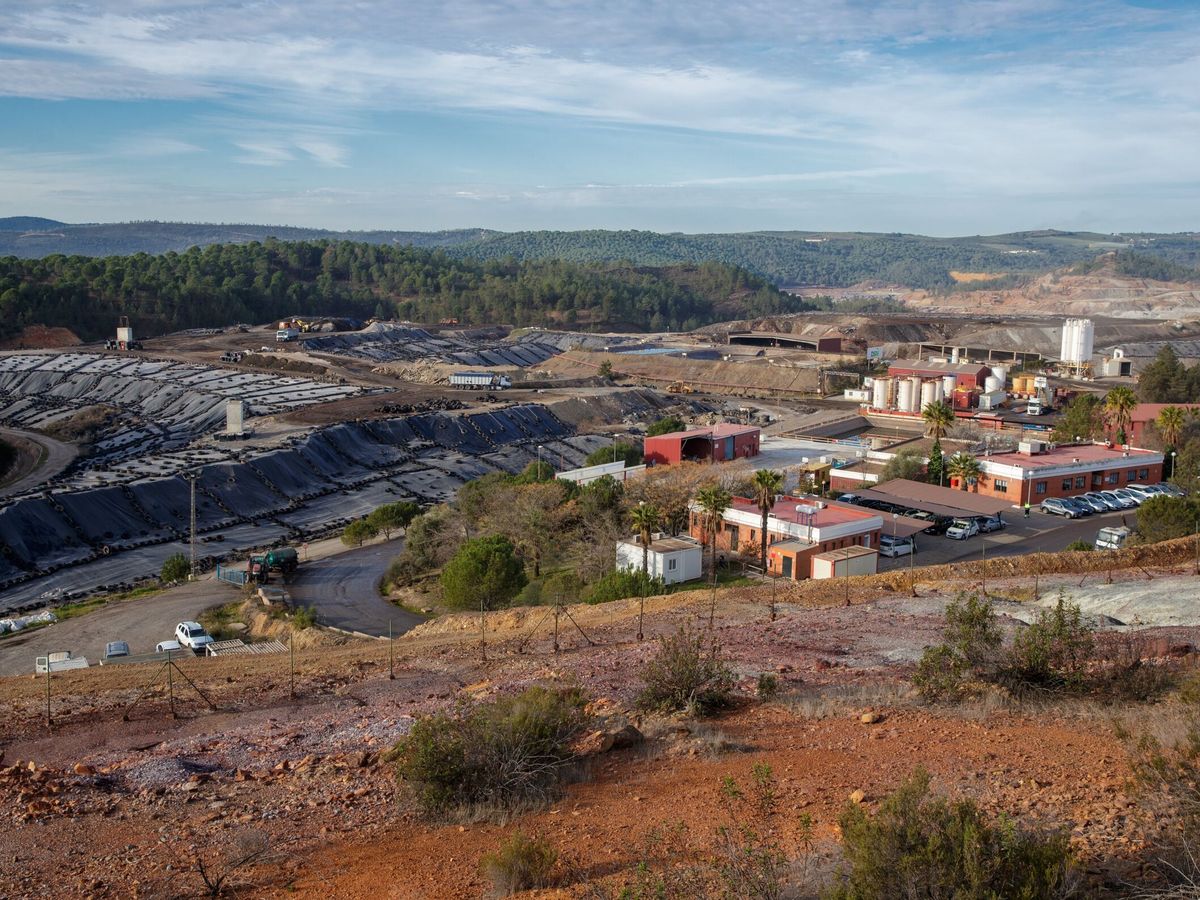 Foto: Vista del vertedero de residuos tóxicos de Nerva. (EFE/Julio Muñoz)