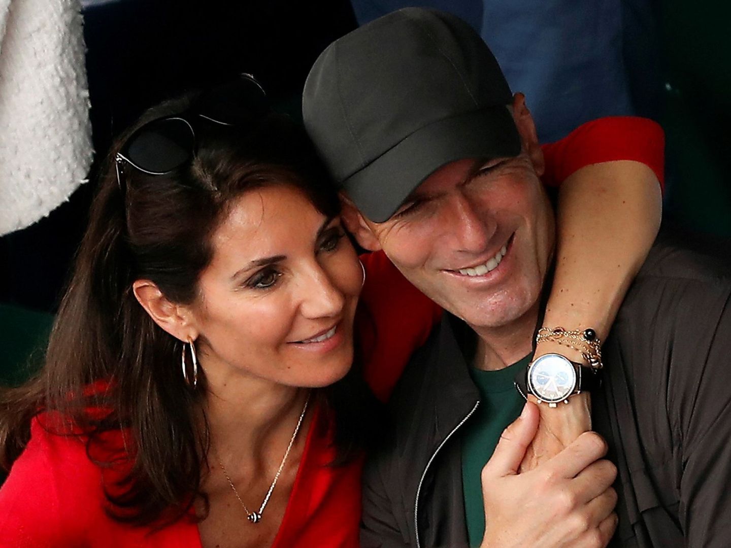 Zidane y su mujer, Veronique, en la final de Roland Garros. (EFE)