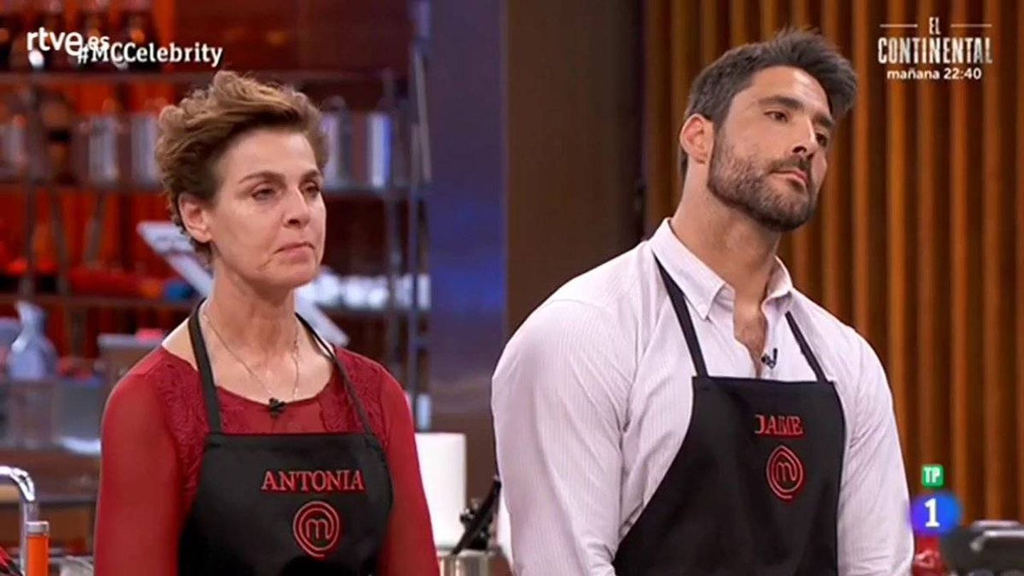 Antonia Dell'Atte y Jaime Nava fueron expulsados a la vez de 'MasterChef Celebrity'. (TVE)