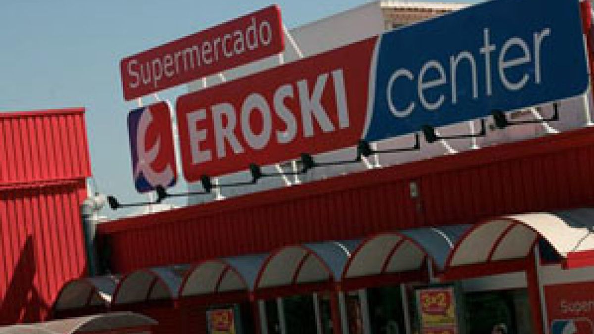Eroski llega a un acuerdo con 23 entidades financieras y reestructura 1.705 millones de deuda
