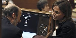 Rubalcaba acusa a Rajoy de “xenofobia” y de “sembrar dudas sobre la economía”