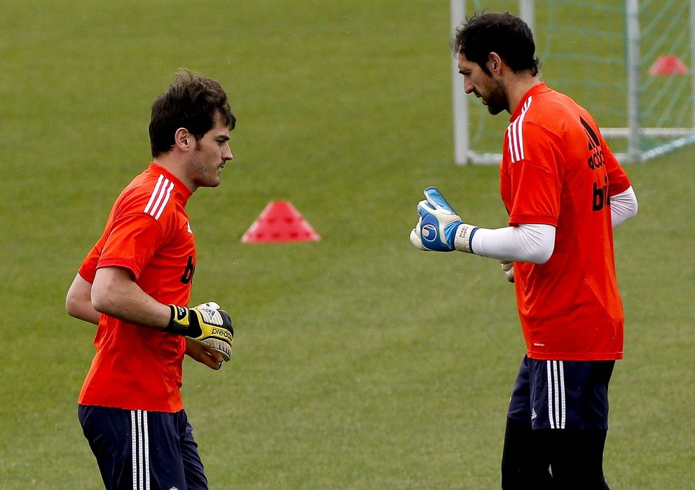 Foto: Casillas y Diego López durante un entrenamiento en Valdebebas (Efe).