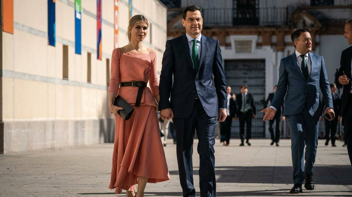 Manuela Villena elige el color del año en un dos piezas con falda de Inés Domecq para el Día de Andalucía