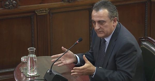 Foto: Captura de la señal institucional del Tribunal Supremo del comisario Manel Castellví. (EFE)
