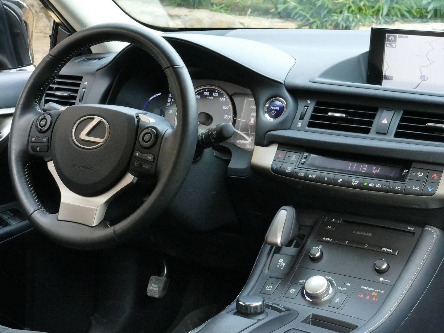Pinche en la imagen para ver las mejores fotos del Lexus CT200h.