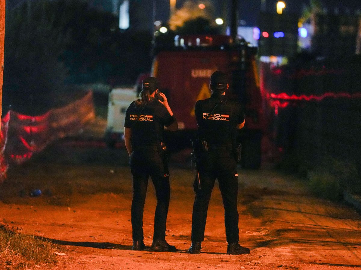 Foto: Policía en Sevilla, en una imagen de archivo. (Europa Press/Eduardo Briones)