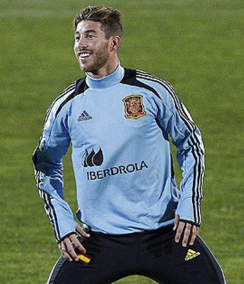 Foto: Sergio Ramos se pone a cien en la semana en la que Mourinho se mete en un charco más