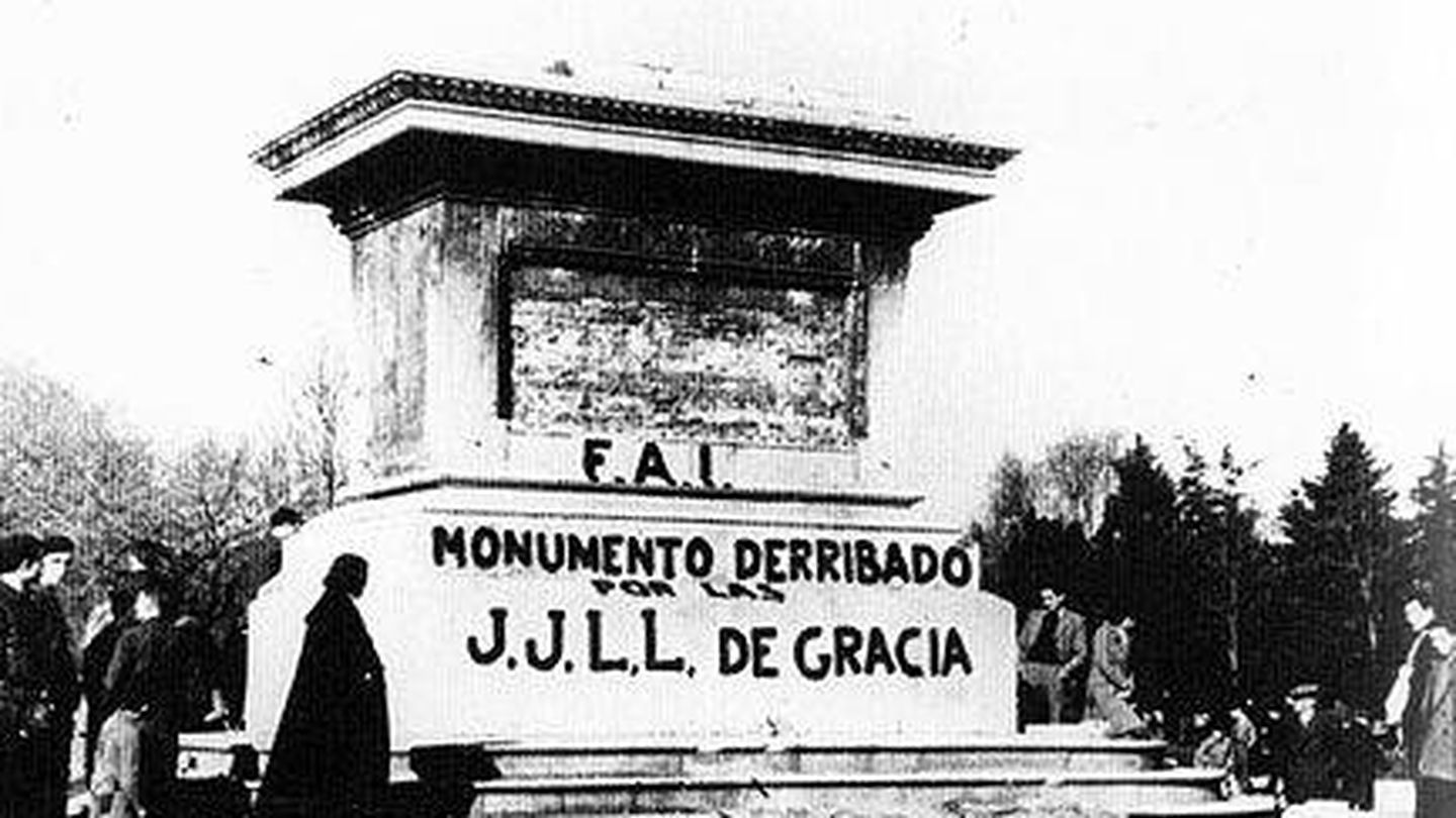 Monumento a Prim derribado por las FAI.