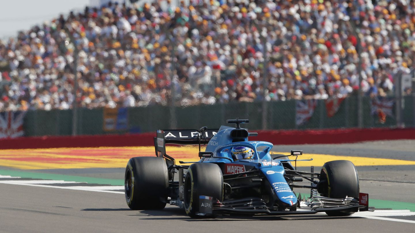 Alonso logró en Silverstone lo máximo a lo que podía aspirar con su Alpine. (Reuters)