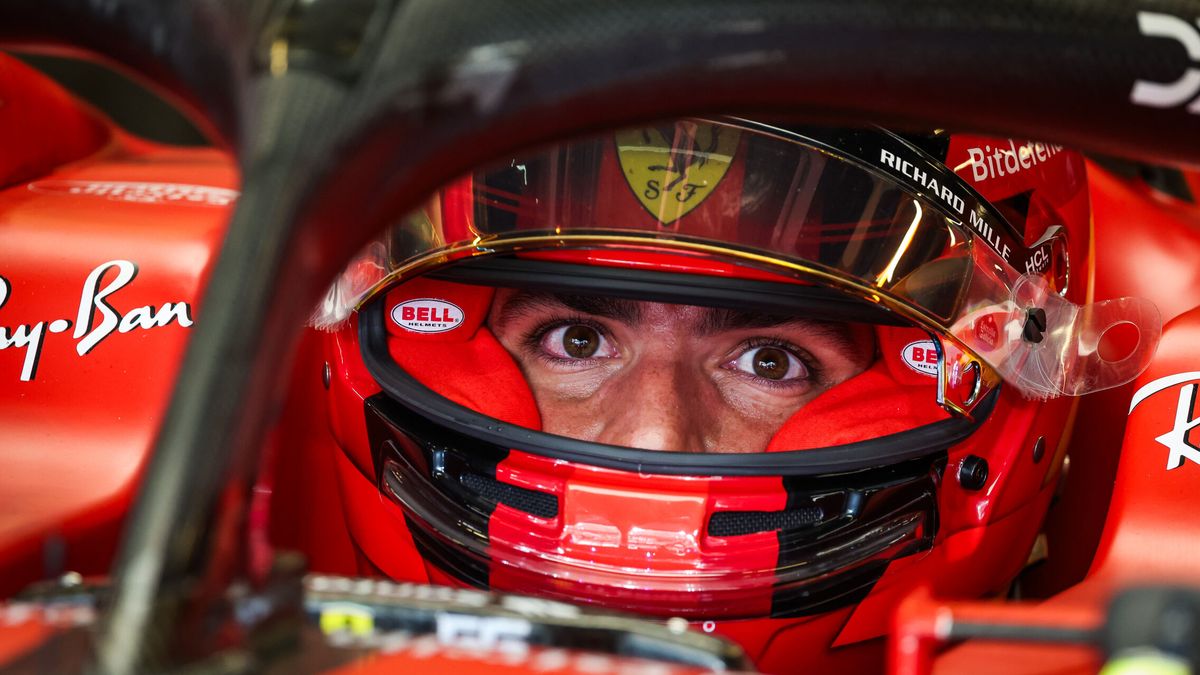 Este es el nuevo 'accesorio' que usará Carlos Sainz en esta temporada de Fórmula 1: miles de reacciones en redes y subiendo 