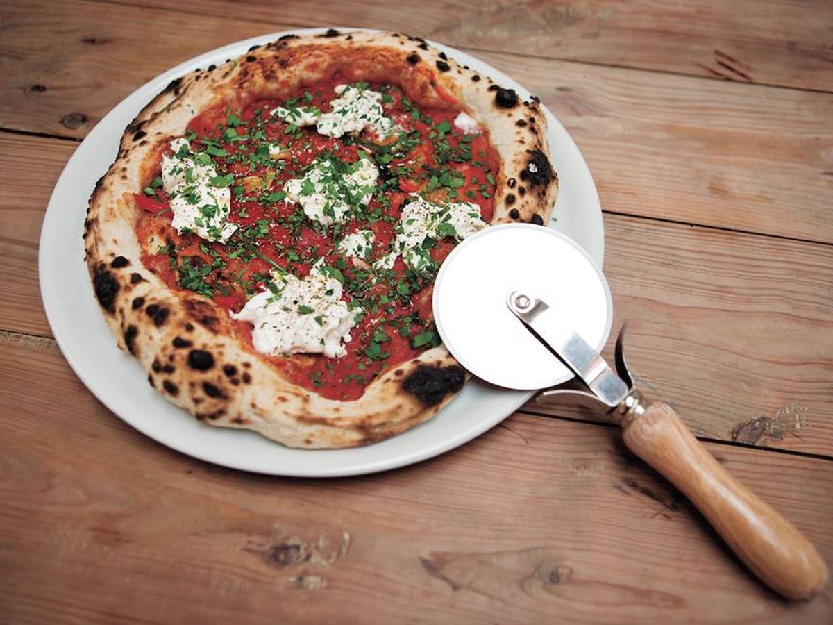 Foto: Una auténtica pizza napolitana de este restaurante