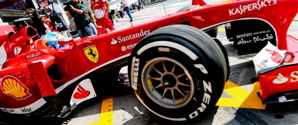 Foto: Ferrari, nobleza de sangre, pero 'picando piedra' como todos