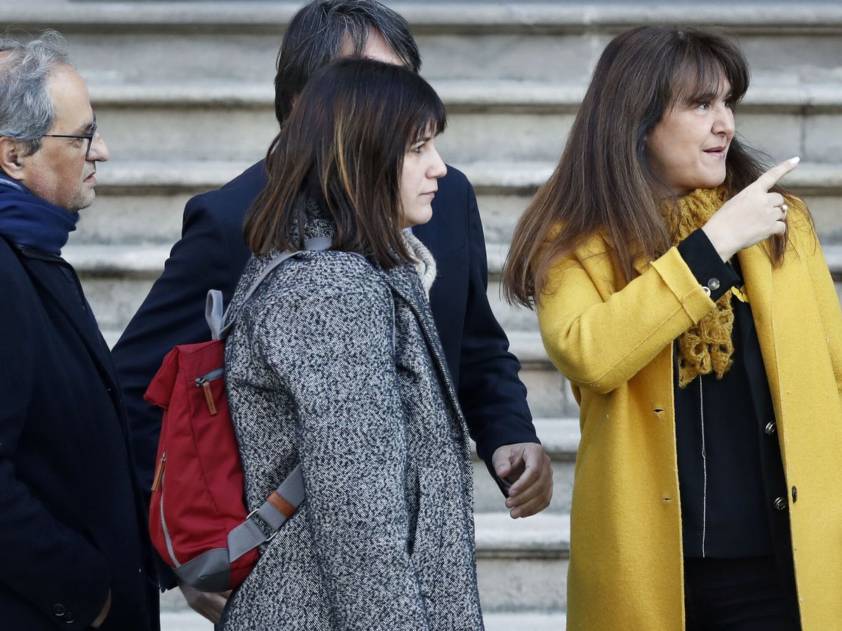 Foto: La presidenta suspendida del Parlament, Laura Borràs, junto al expresidente de la Generalitat Quim Torra (i). (EFE/Andreu Dalmau)