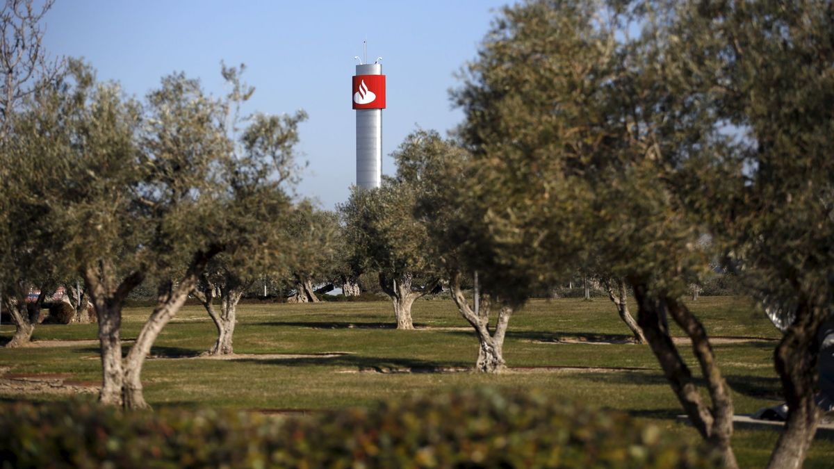 Banco Santander propone la reducción de 460 empleos en su centro de Boadilla