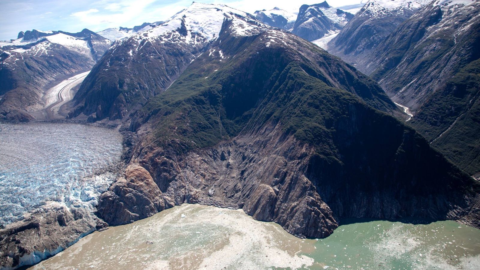 El turismo de glaciares está de moda, pero hay un riesgo con el que tal vez no contabas