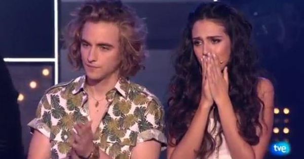 Foto: Manel Navarro y Mirela ante el empate en las votaciones de 'Objetivo Eurovisión'.