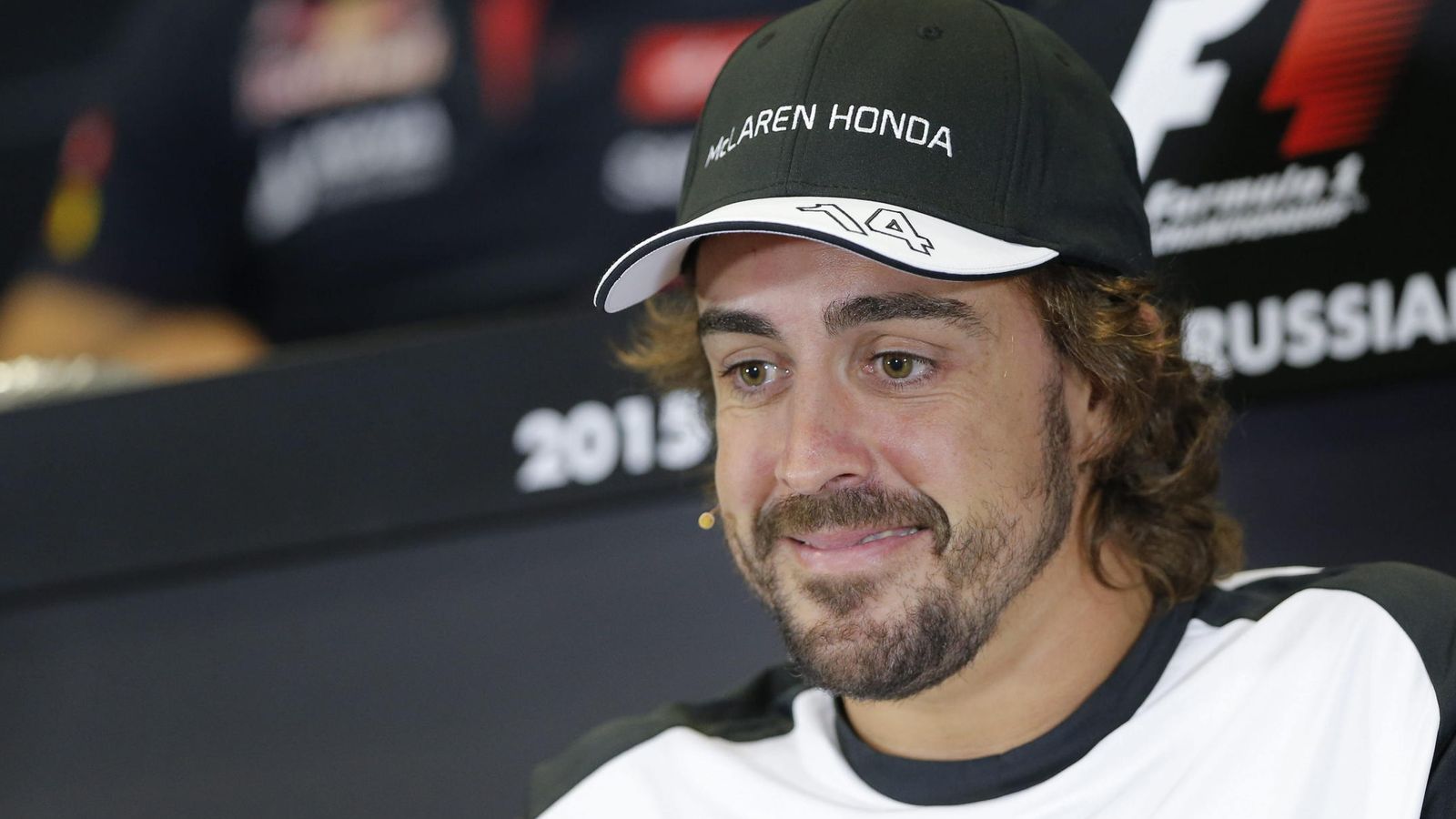 Foto: Fernando Alonso en la rueda de prensa de pilotos previa al Gran Premio de Rusia (Efe)