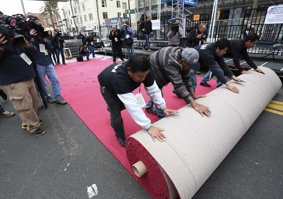 Foto: El rodillo de la alfombra roja de la superproducciones (REUTERS)