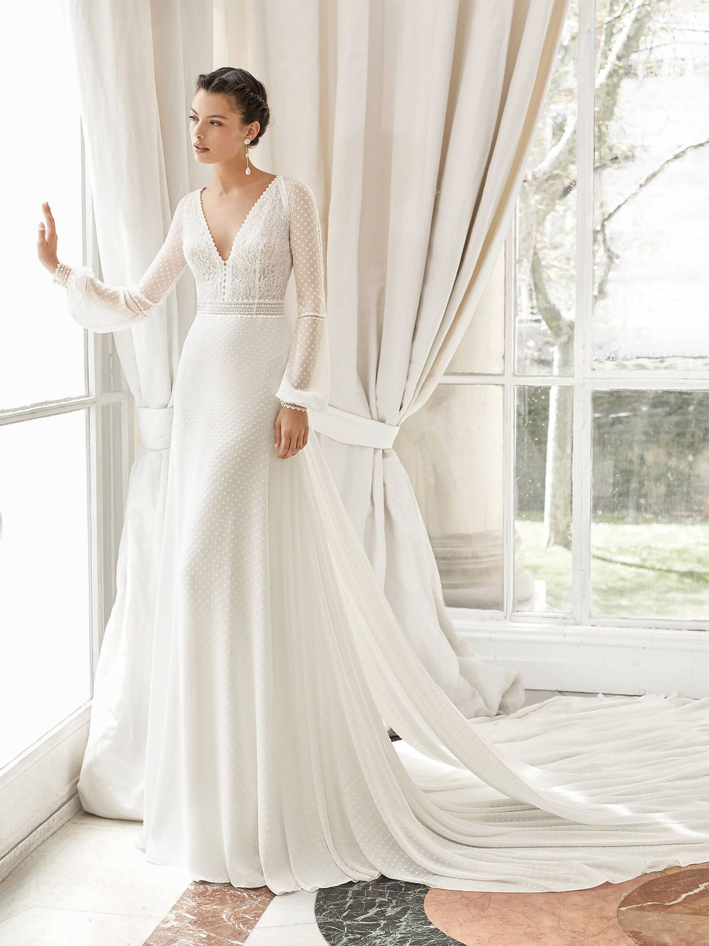 simplemente chocar Destreza 5 impresionantes vestidos de novia de la nueva colección 2022 de Rosa Clará