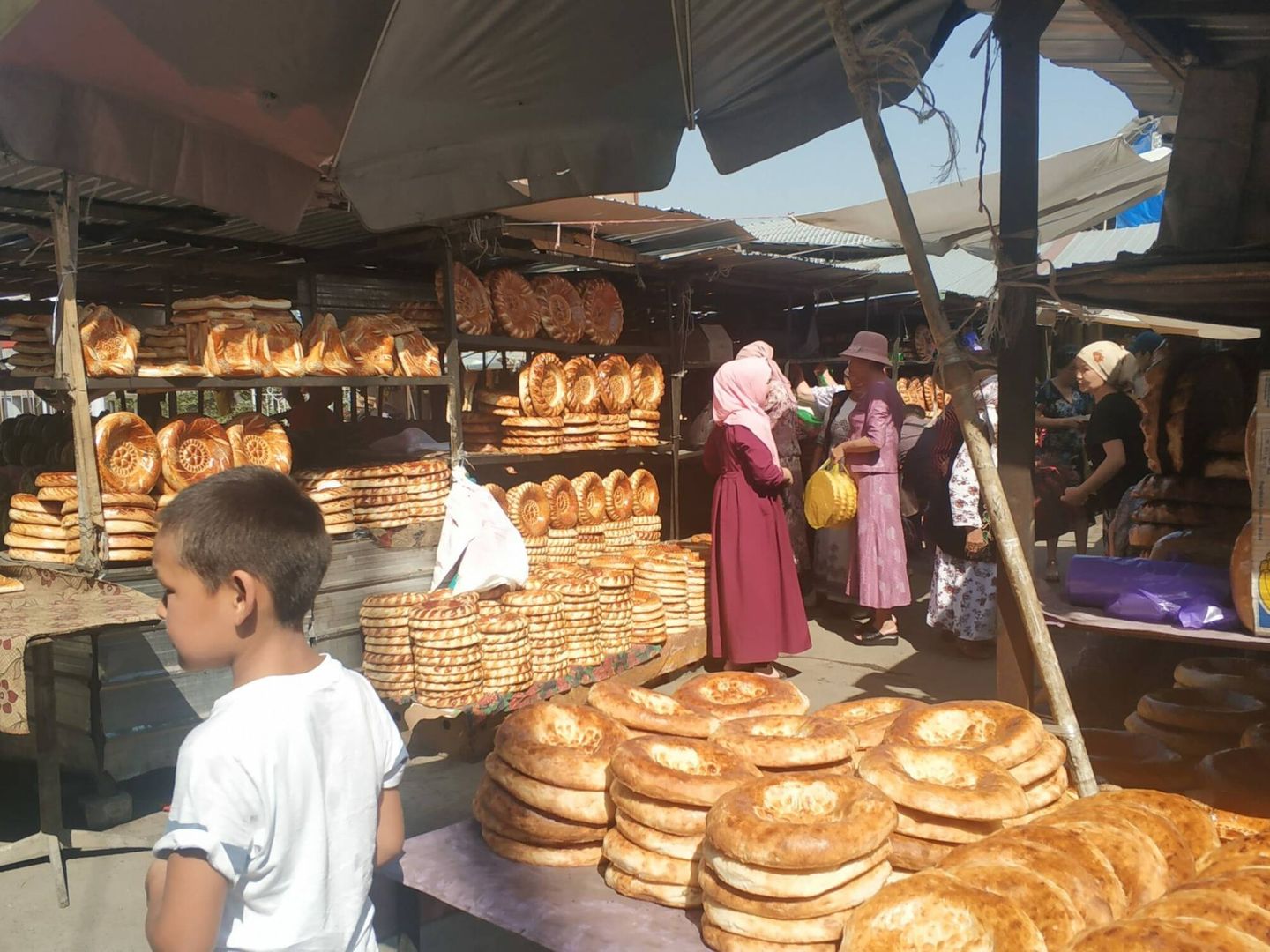 Un mercado en Kirguistán. (S. A.)