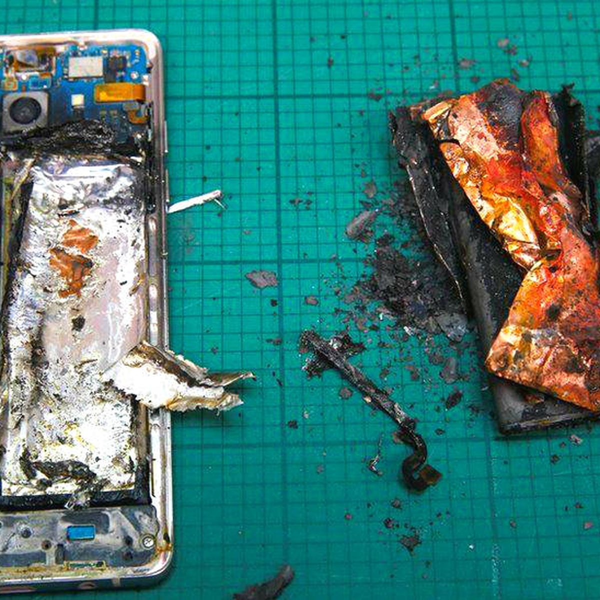 A Samsung se le incendian otros modelos de 'smartphones' (y ya hay casos en  España)