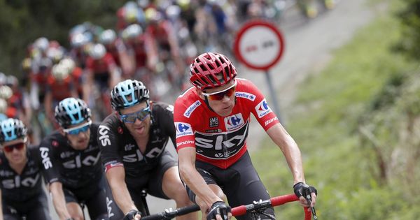 Foto: Imagen de una etapa de la Vuelta de 2017. (EFE)