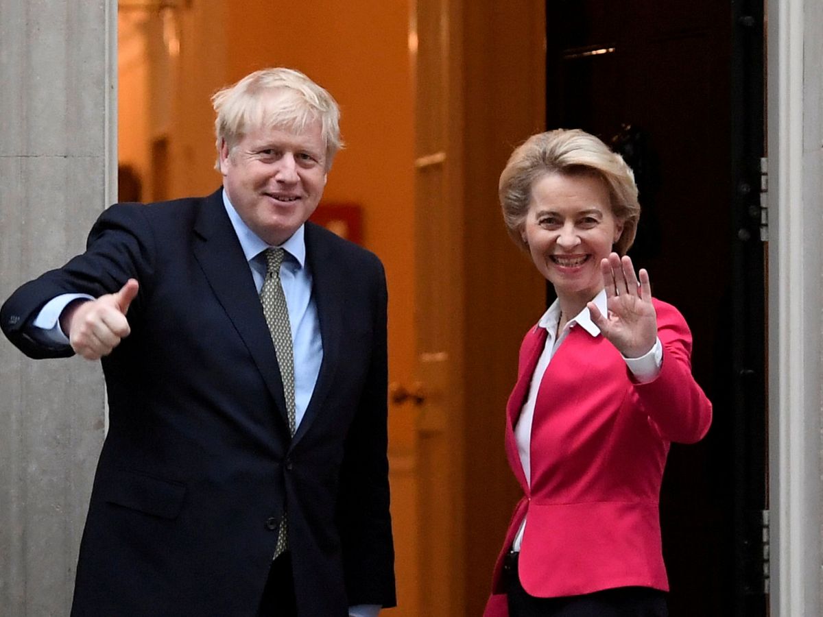 Foto: Johnson y Von der Leyen en Londres en enero. (Reuters)