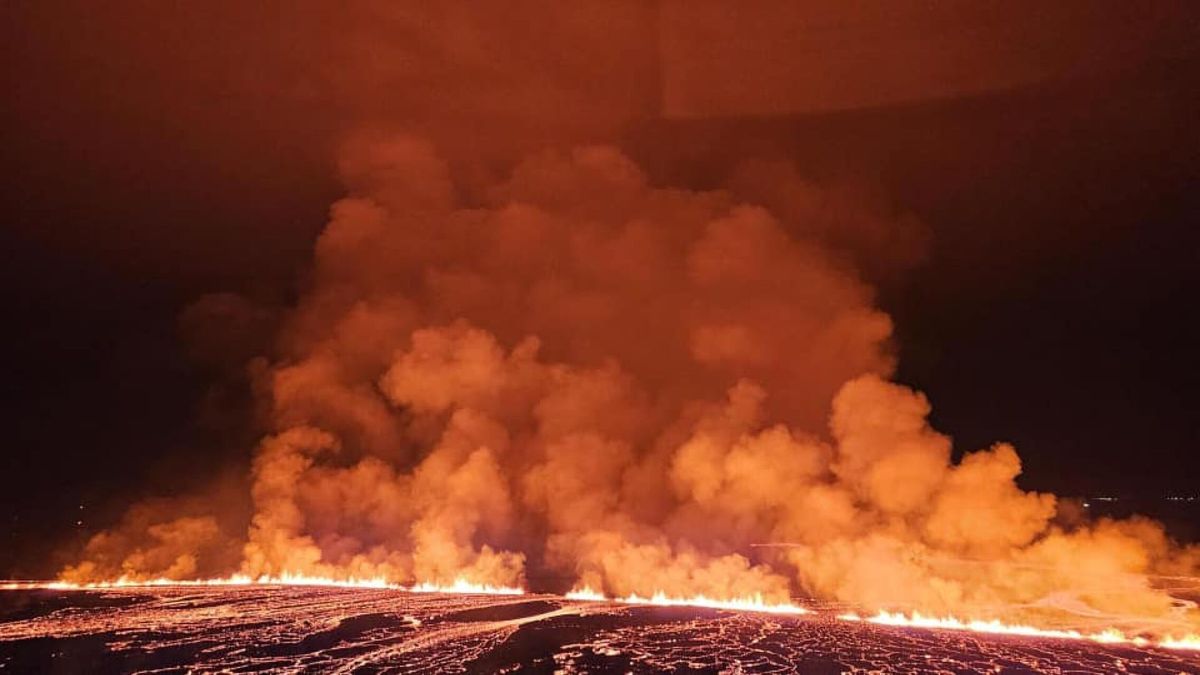 El volcán de Islandia se reactiva: cuatro erupciones en cuatro meses y evacúan la Laguna azul