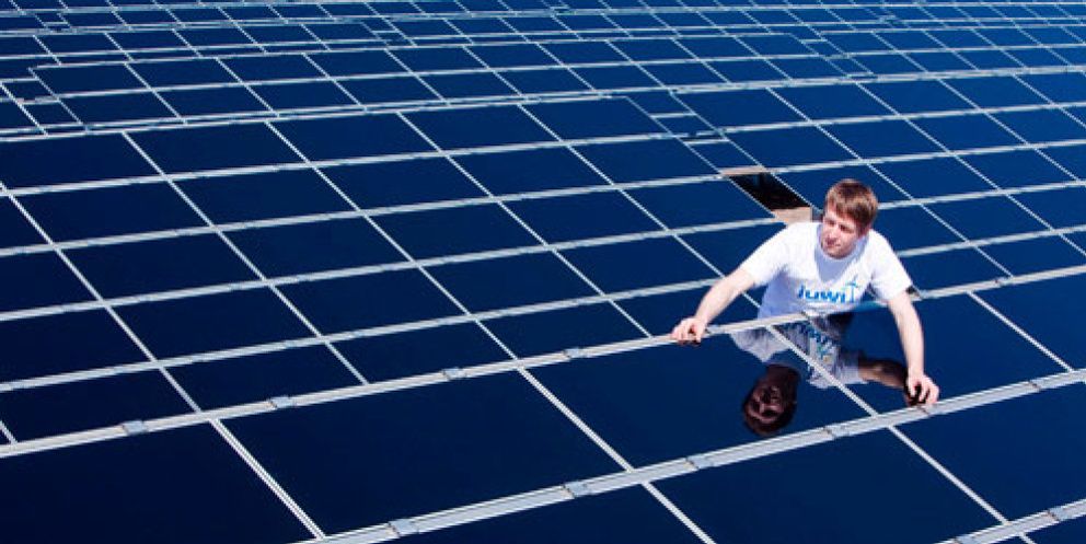 Foto: España rebaja su seguridad jurídica al nivel de Letonia o Azerbayán por la crisis fotovoltaica