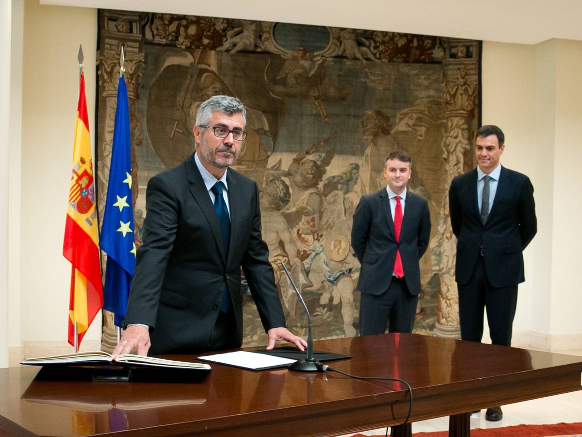 Foto: Miguel Ángel Oliver, en su toma de posesión como secretario de Estado de Comunicación. (Cedida/Fernando Calvo/Moncloa)