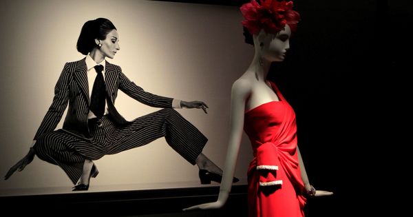 Foto: Telva homenajea el estilo y el vestuario de Naty Abascal con una exposición en el Museo de Bellas Artes de San Fernando. (EFE)