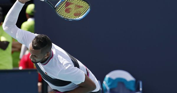 Foto: Nick Kyrgios, tirando su raqueta en el pasado Open de Miami. (Reuters)