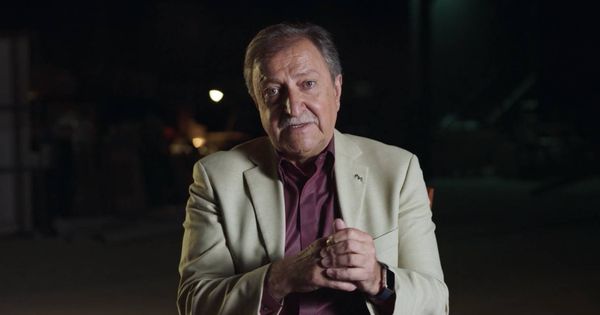 Foto: Paco Lobatón, en la serie documental 'El caso Alcàsser'. (Netflix)