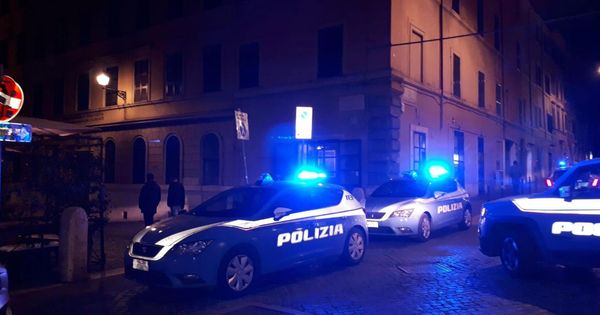 Foto: Policía en el lugar de los hechos, en Roma. (EFE)