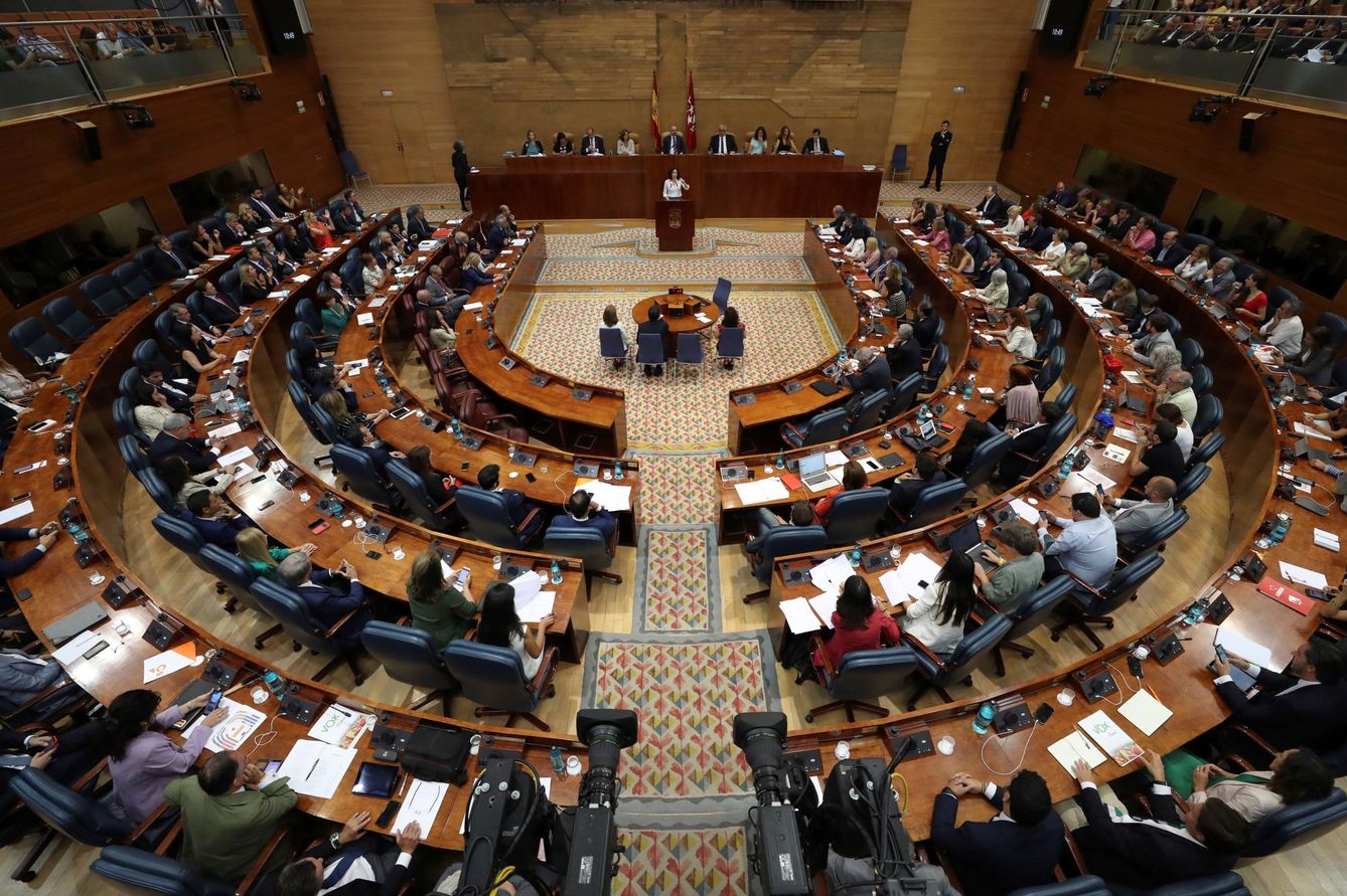 La Asamblea de Madrid, en plena sesión de investidura. (EFE)