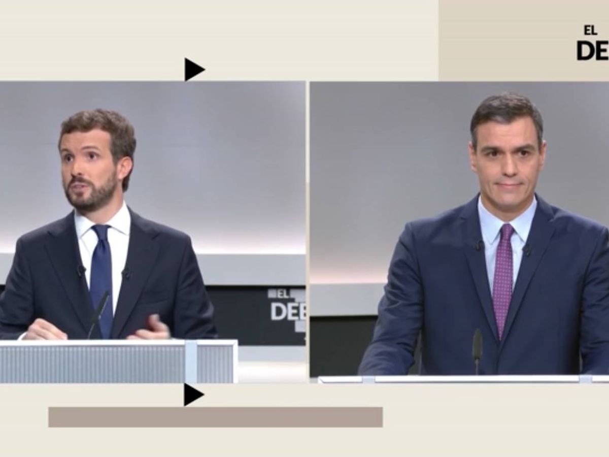 Foto: Pablo Casado y Pedro Sánchez, en el debate de la Academia de TV. (Atresmedia)