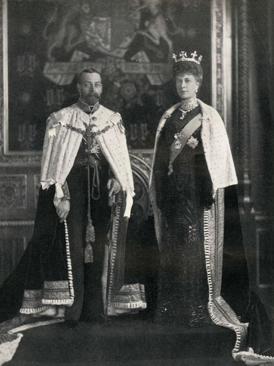 El rey Jorge V y la reina María de Teck, en 1911. (Cordon Press)