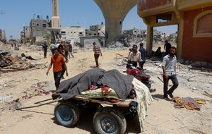 Cadáveres y escombros lo que encuentran los palestinos al volver 