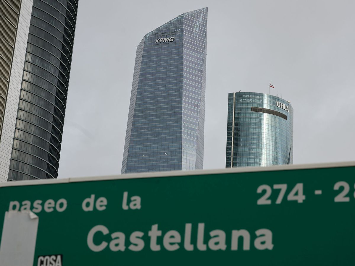 Foto: Torre de Cristal, la que podía haber sido sede de la nueva agencia antiblanqueo europea. (Europa Press/Jesús Hellín)