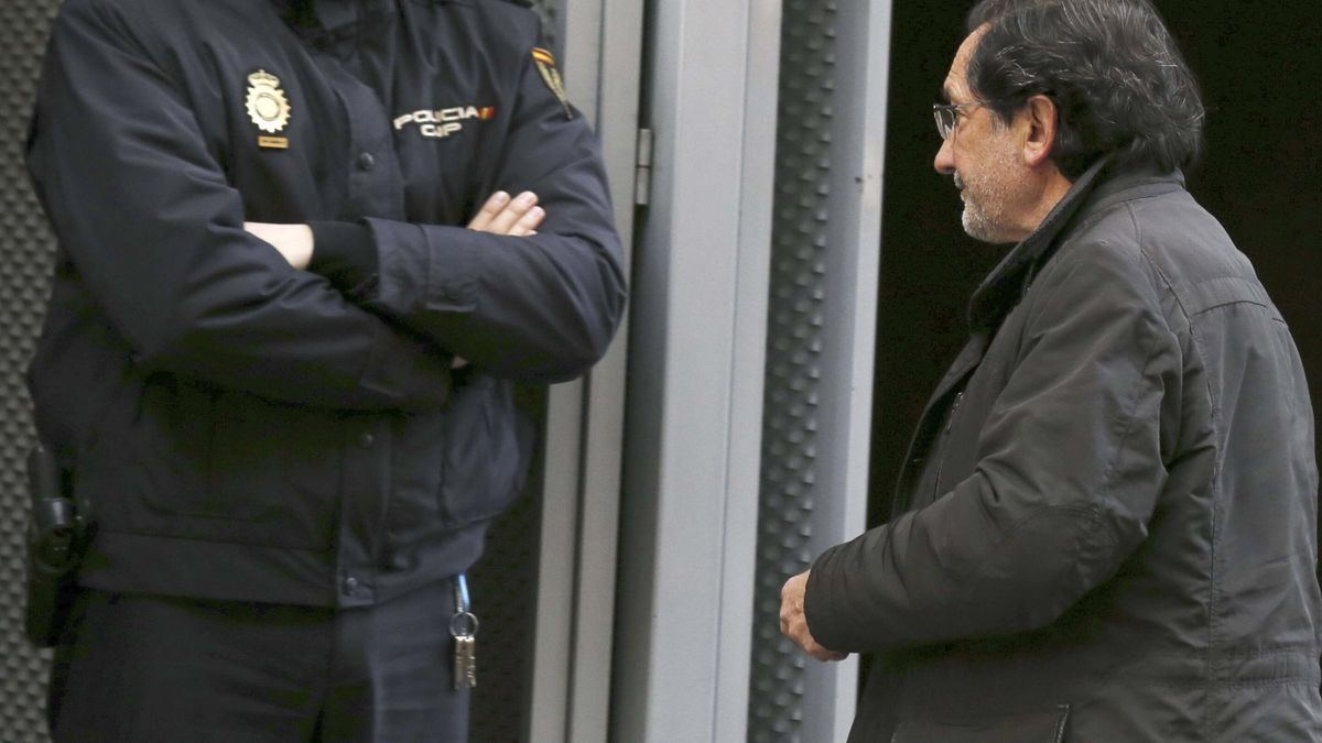 Andreu fija 4,3 millones de euros de fianza para 21 consejeros por las 'black'