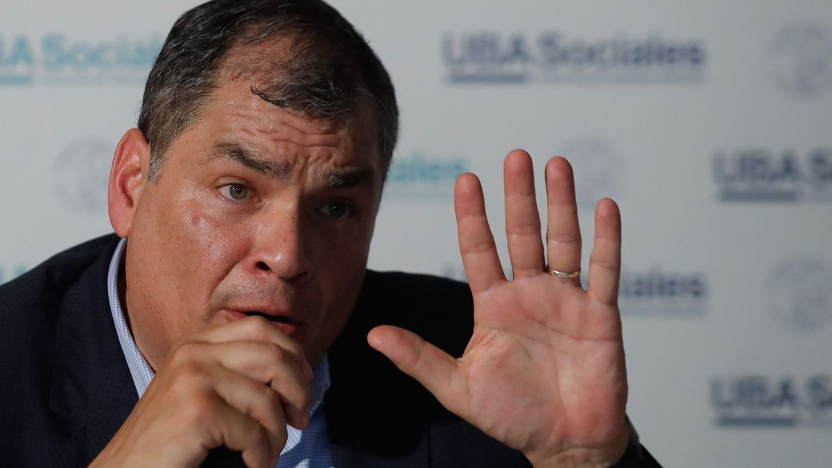 La Justicia ecuatoriana ordena la detención del expresidente Rafael Correa